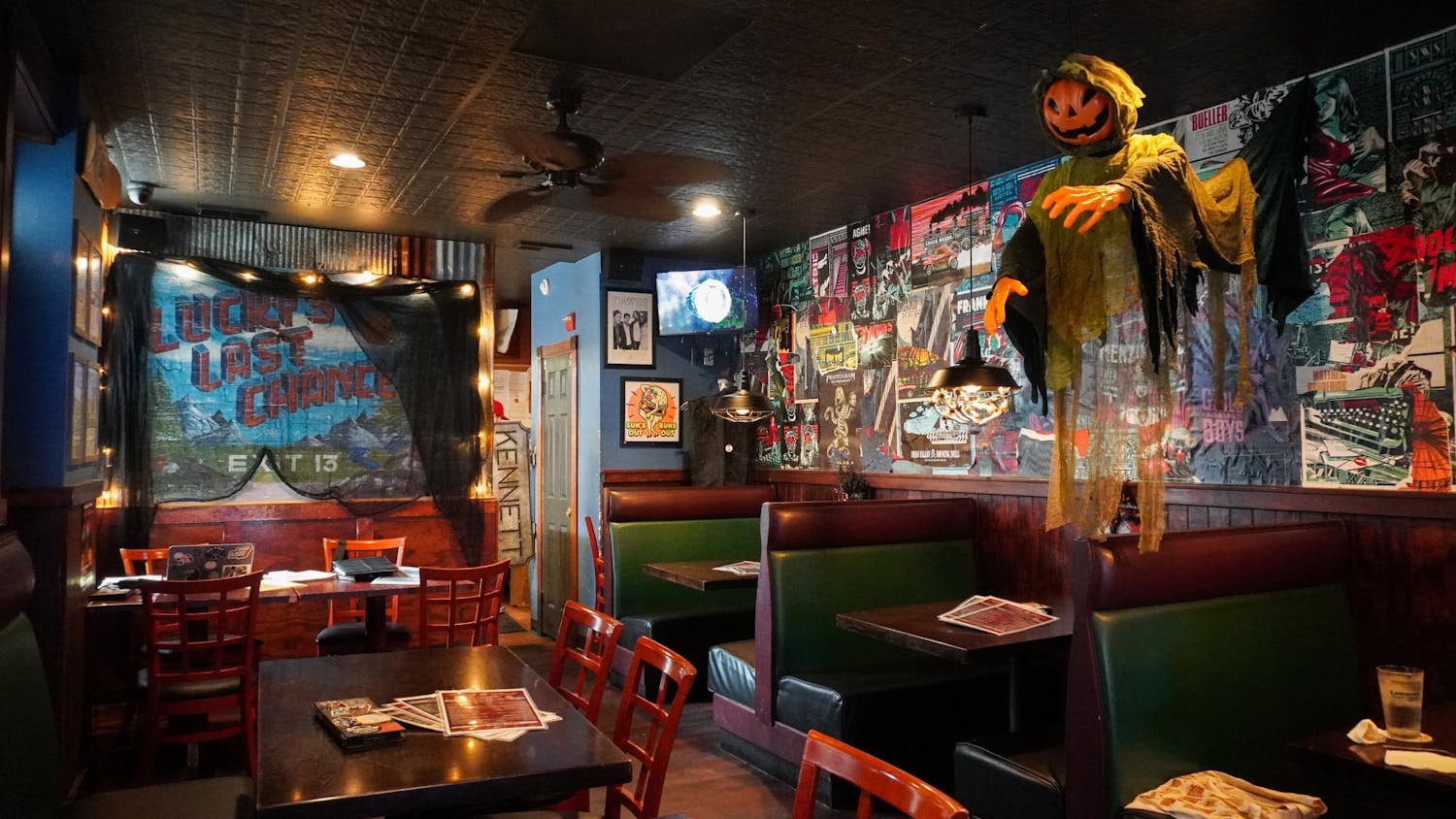 10-06-23 Lucky's Last Chance Kitchen (Anastasia Russell)-02.jpg