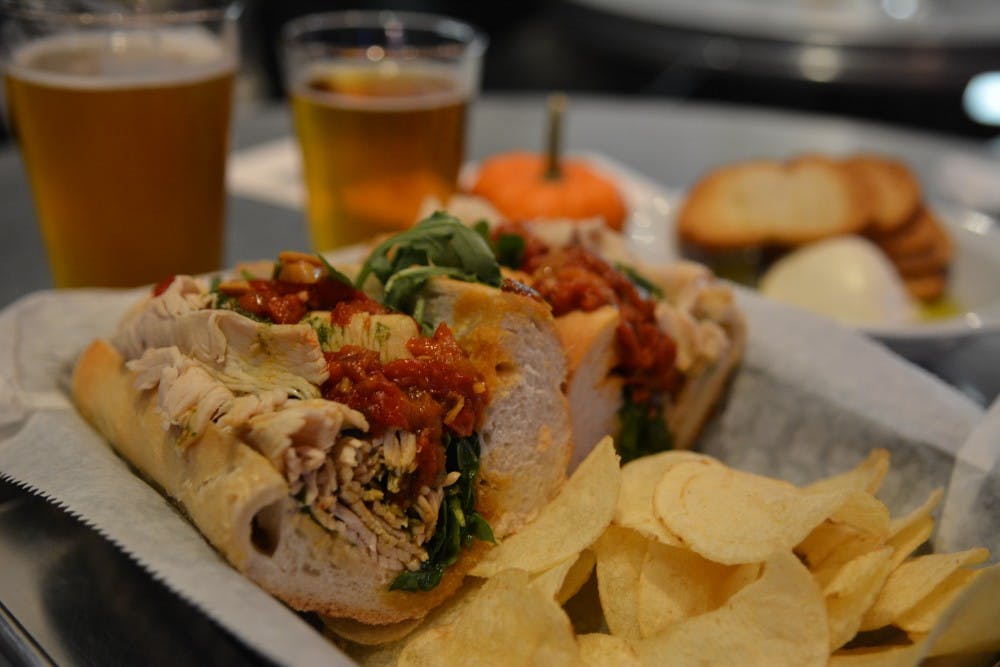 10142013_street_diningguidefall2013_cornerfoodery