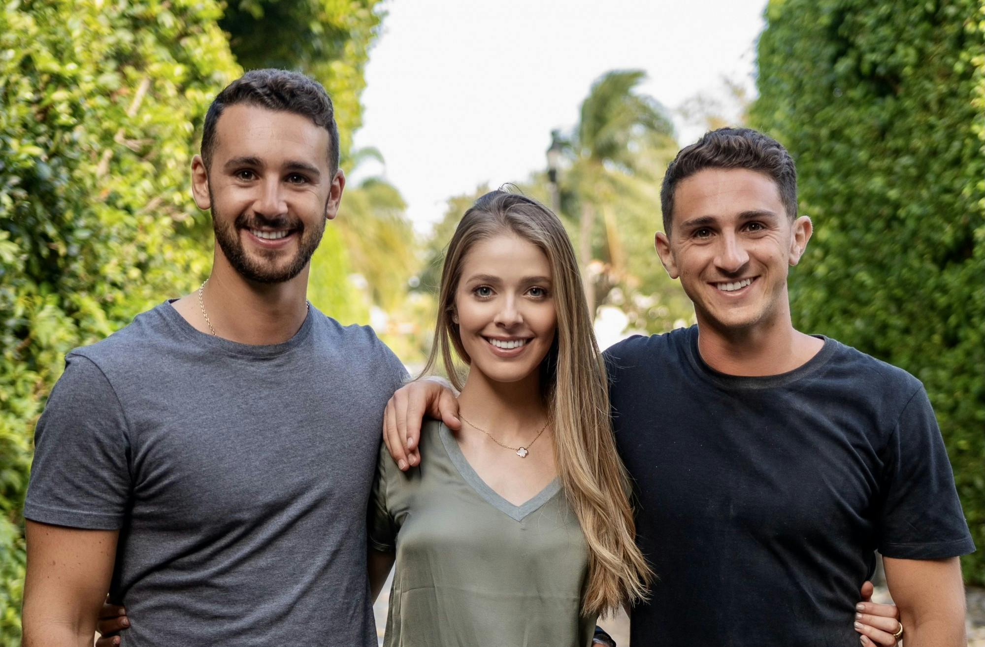 IMG_4878_Facetune_09-03-2021-00-12-45 (2).jpg