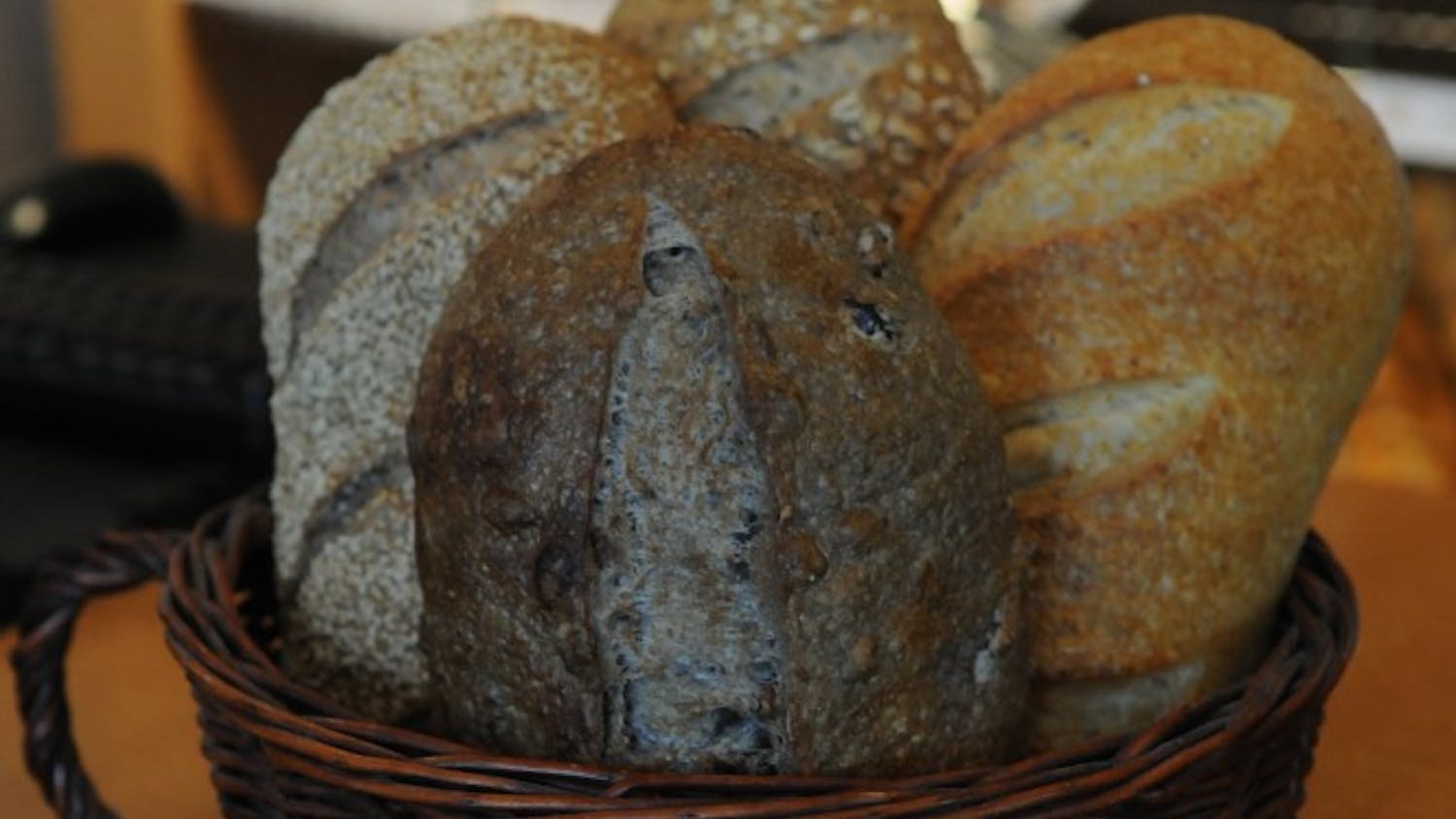 02042013_street_fooddrink_fourworldsbakery