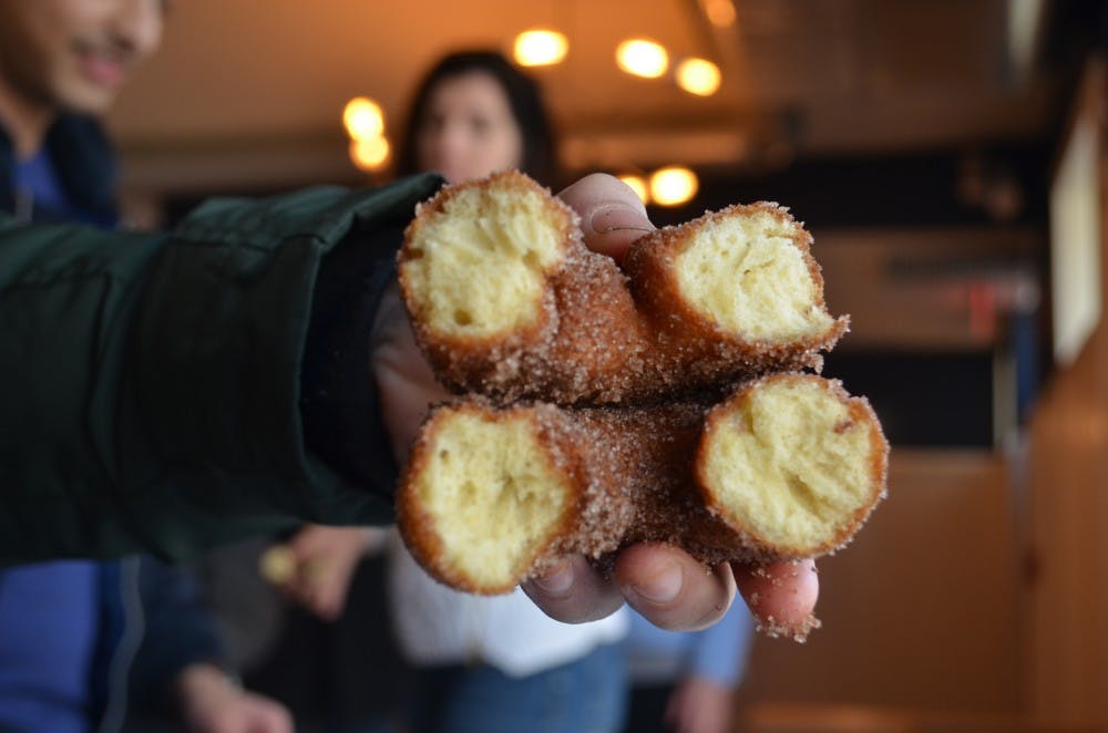 DINING_Donut tour federal 1_sophiazhu.JPG