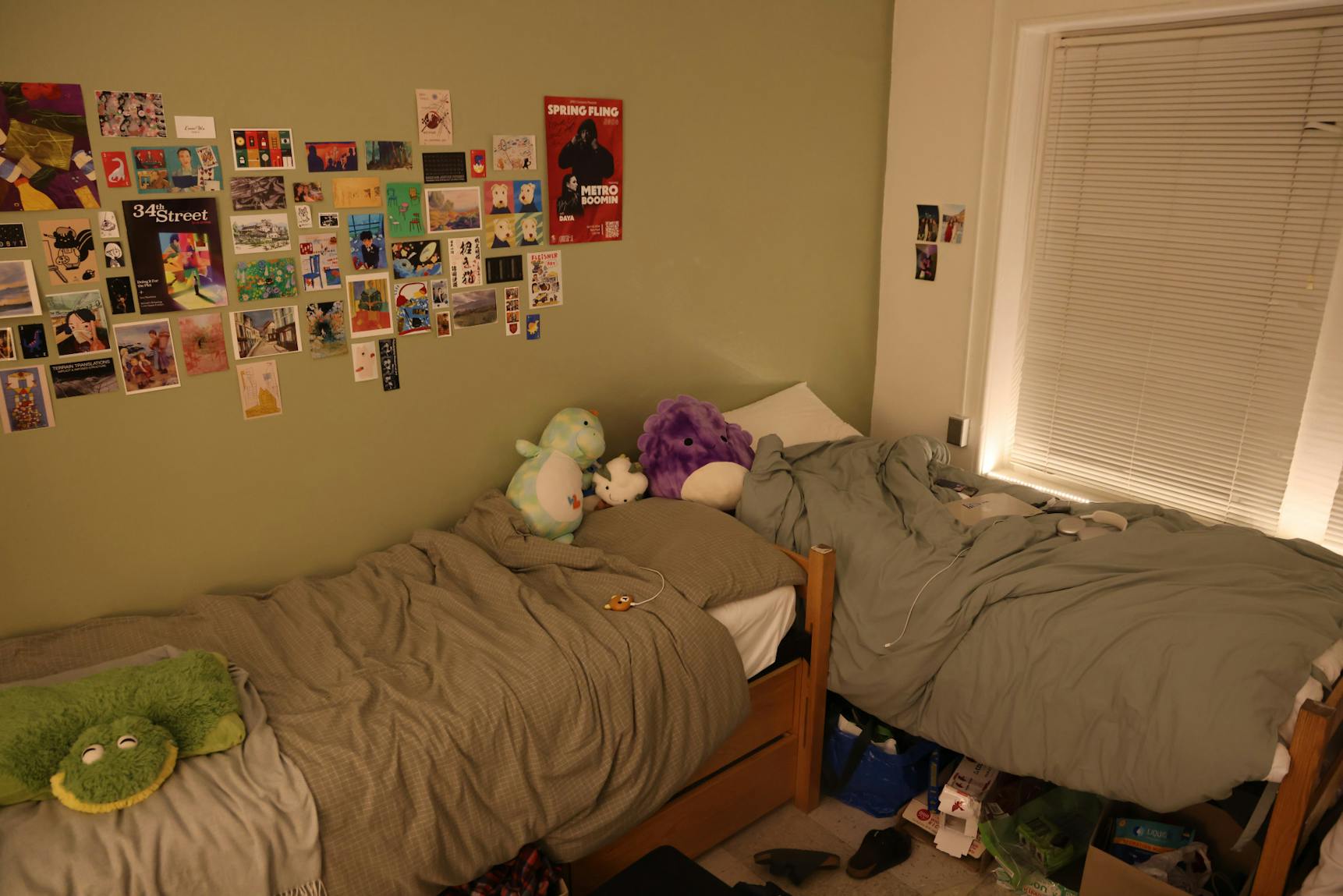 05-03-24 Dorm Room (Jean Park)