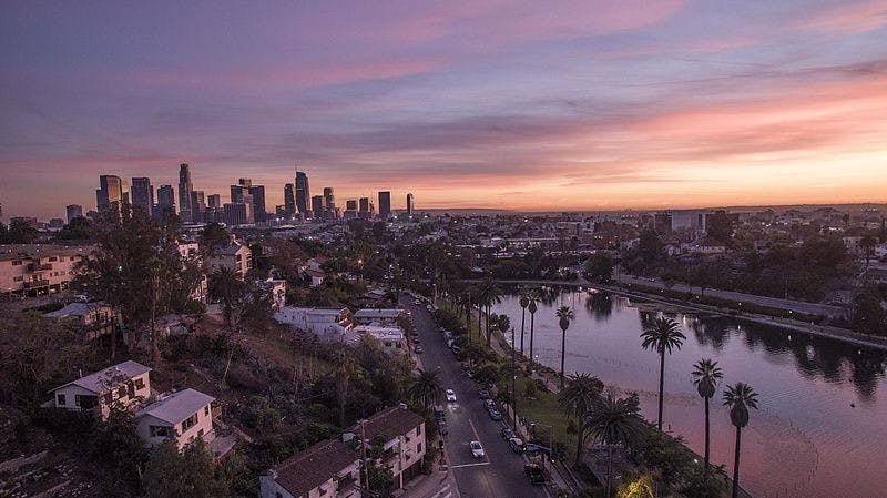Echo_Park_Lake_with_Downtown_Los_Angeles_Skyline.jpg