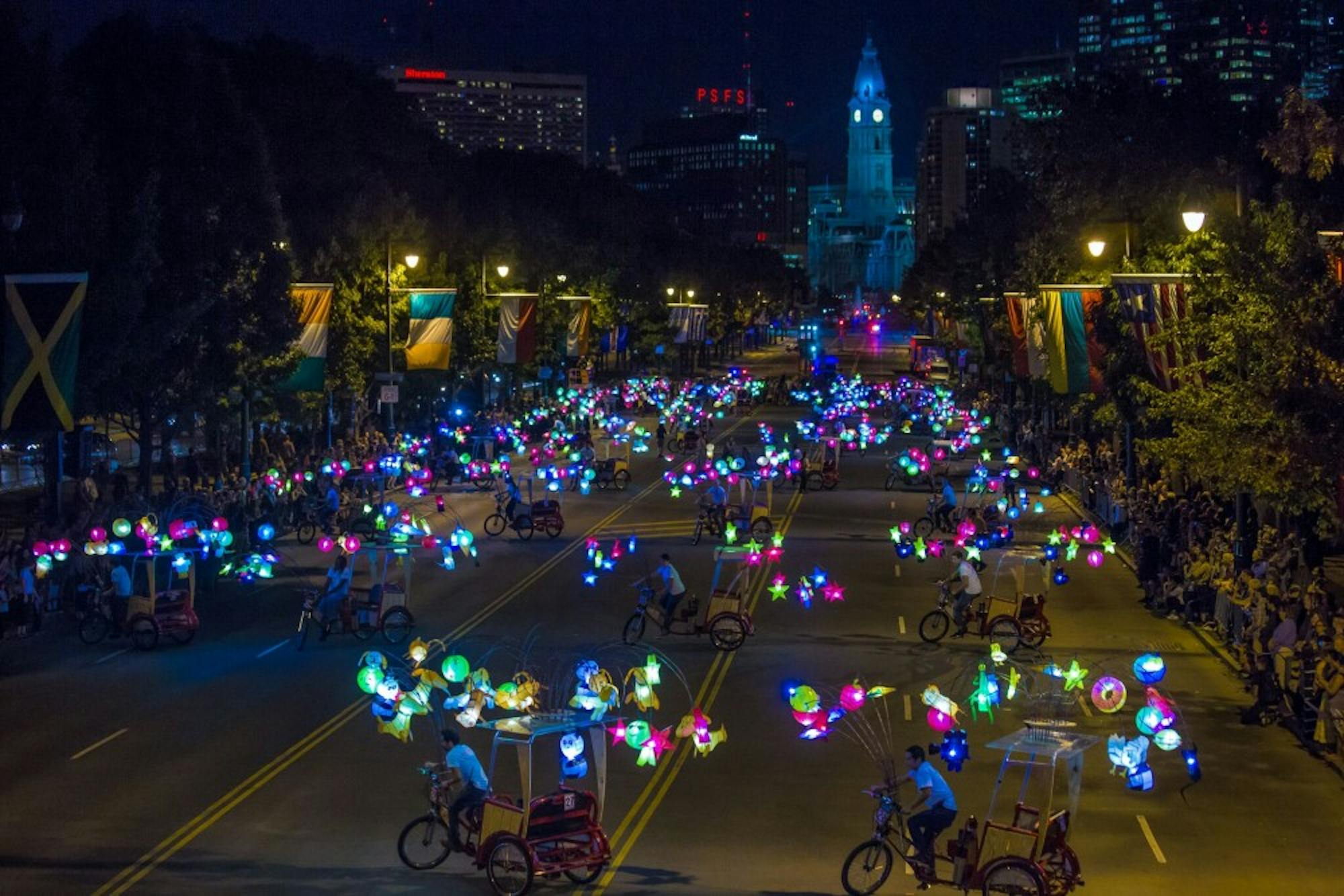 Fireflies_Cai_Guo-Qiang_photo_Fusco_courtesy_aPA_06.jpg