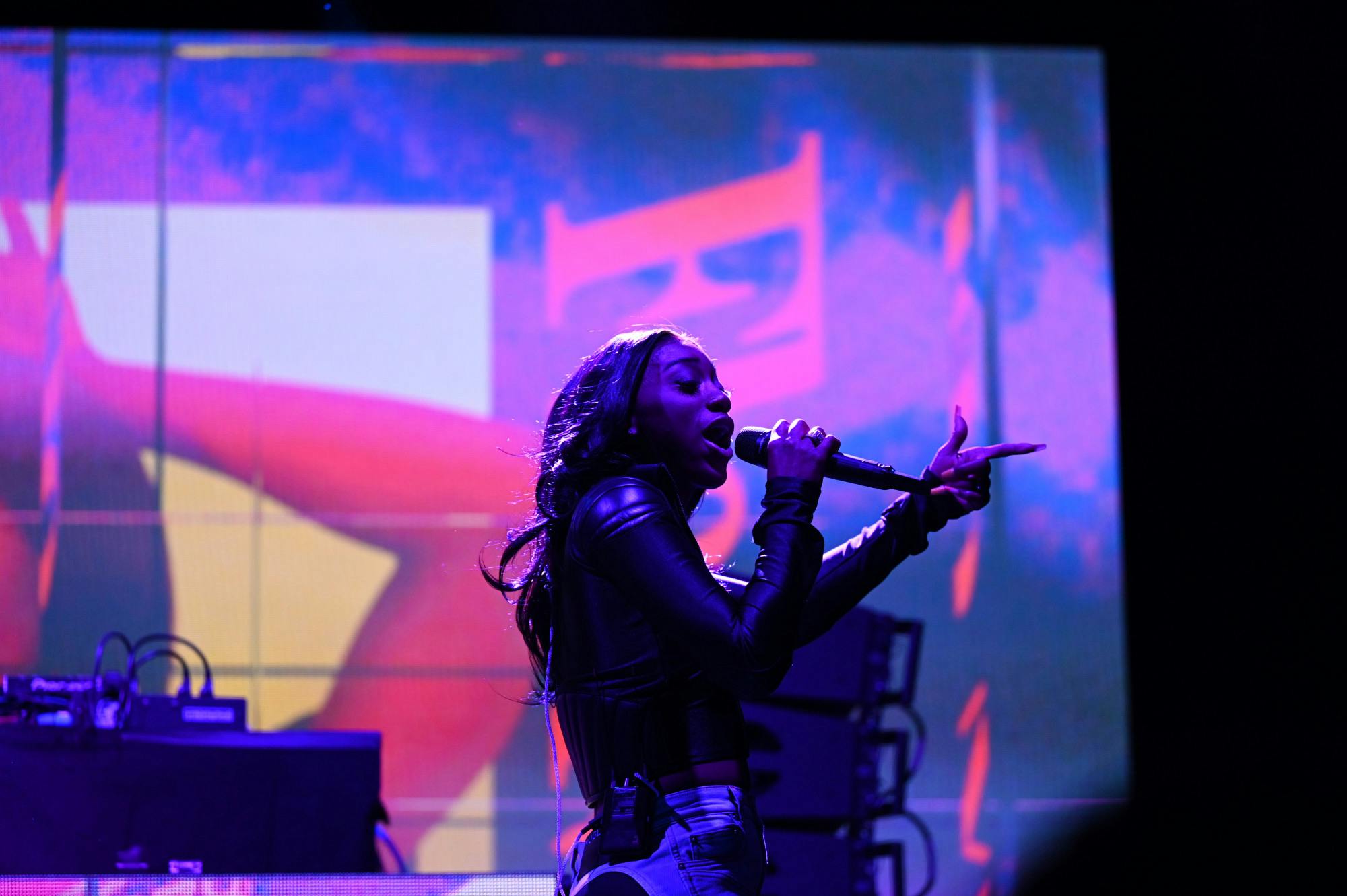 04-08-22 Flo Mili (Kylie Cooper/34th Street) 