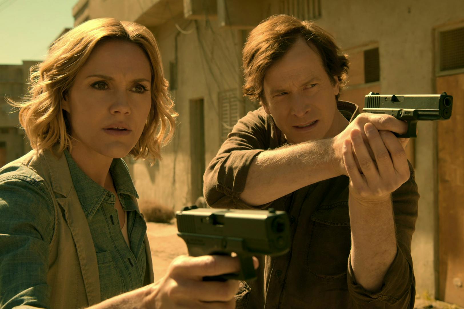 medical-police-erinn-hayes-rob-huebel