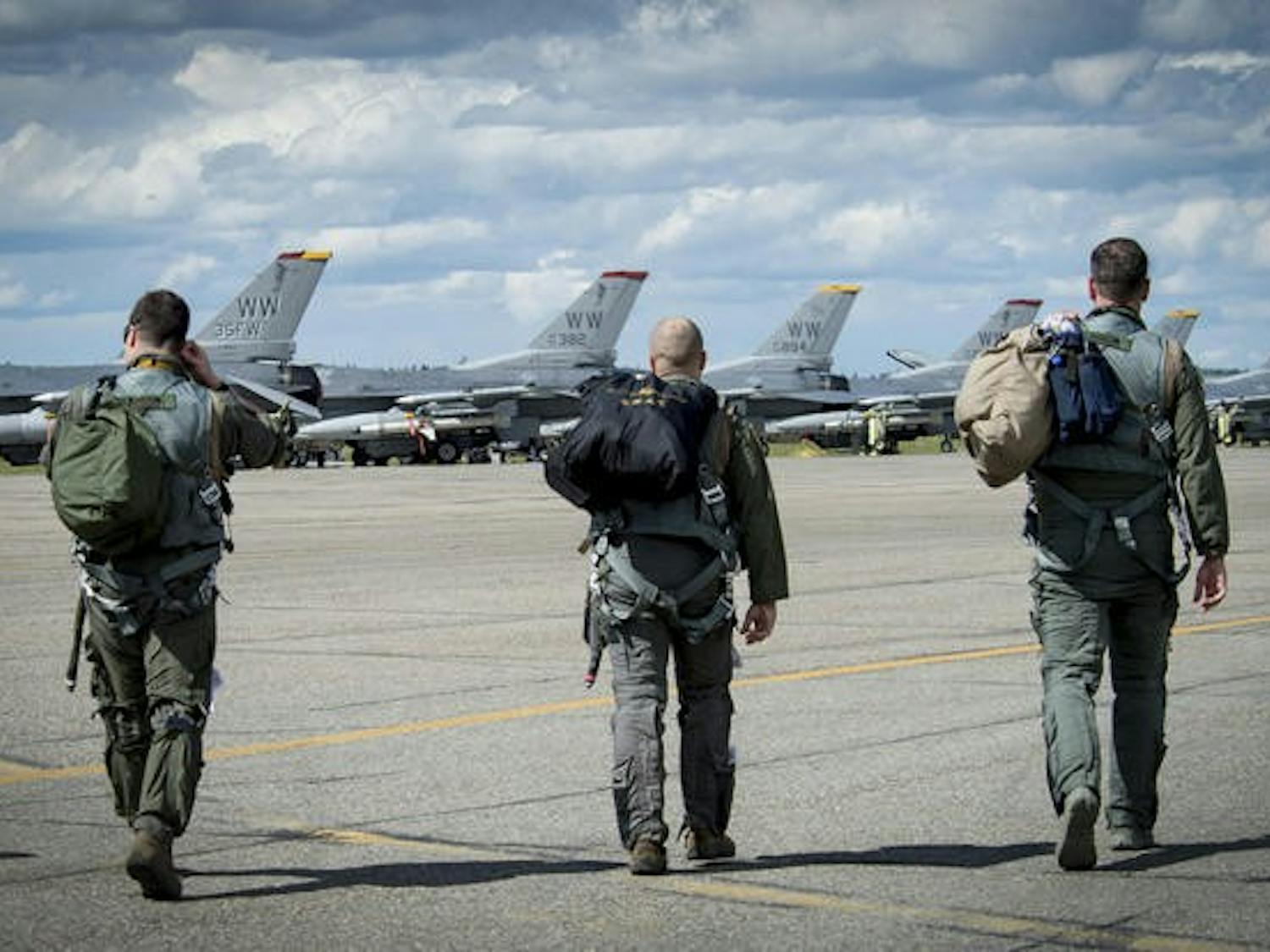 air-force-fighter-pilots-18.jpeg