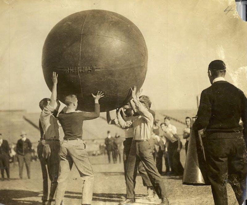 ShutterButton: Penn Men Had Balls