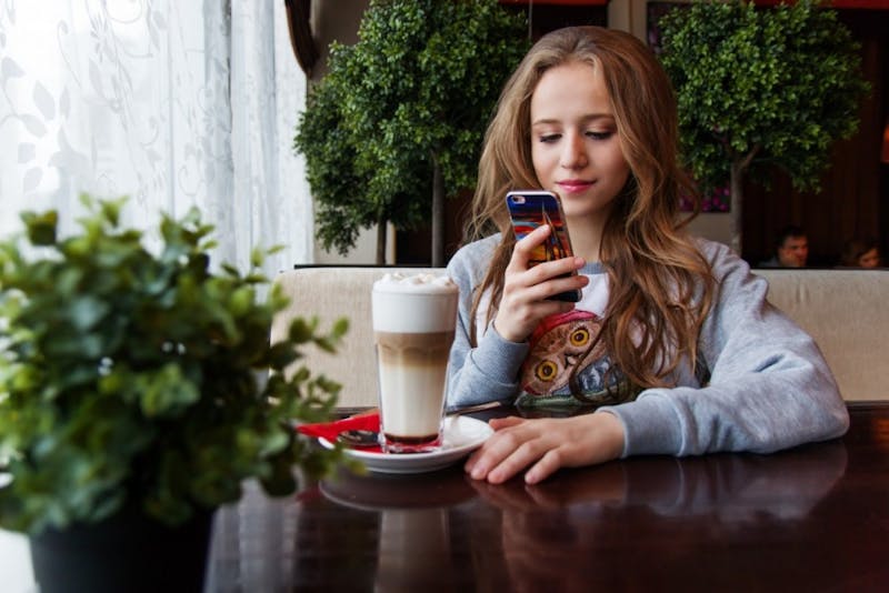 ​Girl Who Just Got Back From Italy Thrilled to Return to Drinking 32 Oz of Hot Milk