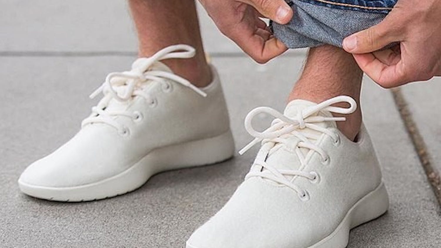 Allbirds_wool_runners_in_white.jpg