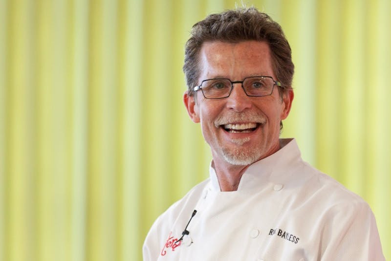 ​Chef Rick Bayless Is AirDropping Pictures of Guacamole to Strangers On Locust Walk 