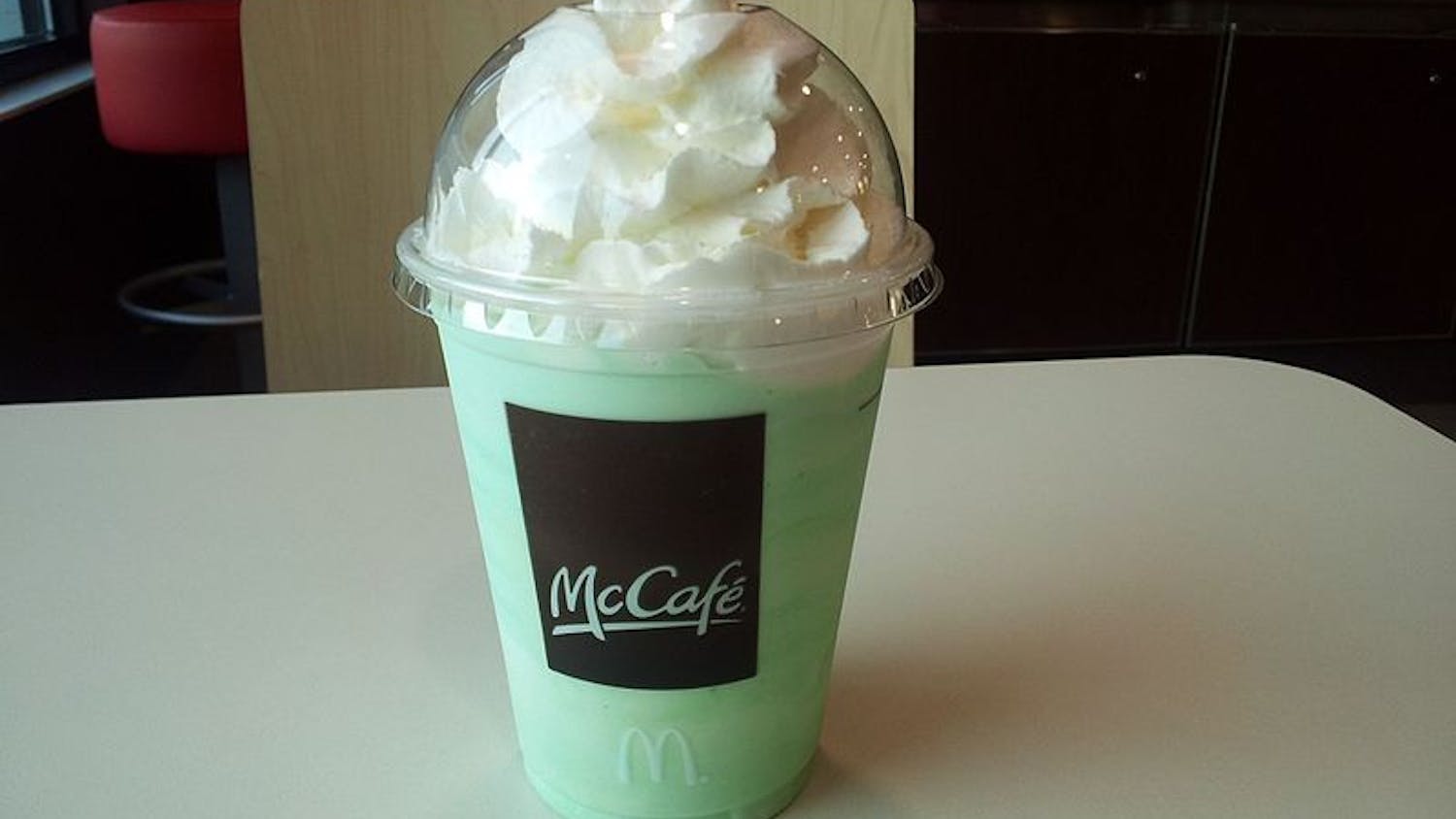 Shamrock_Shake_(6890328058).jpg