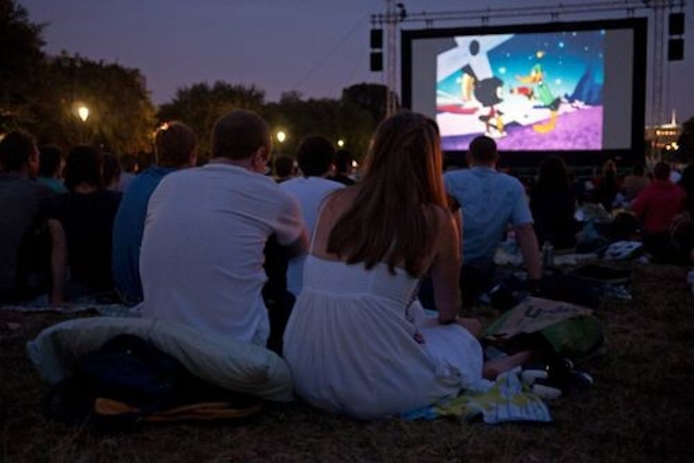 outdoor-movie