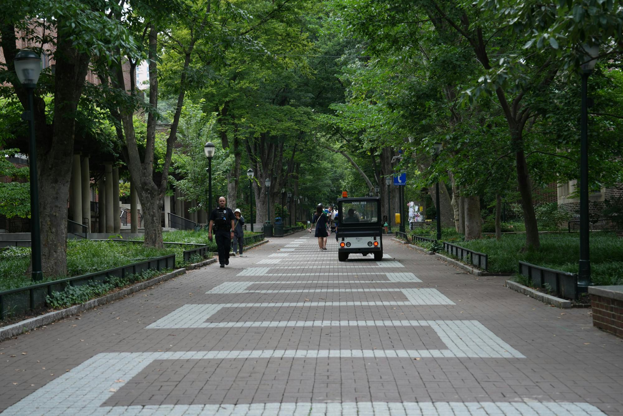07-10-26 Campus Shots (Catherine Fan)