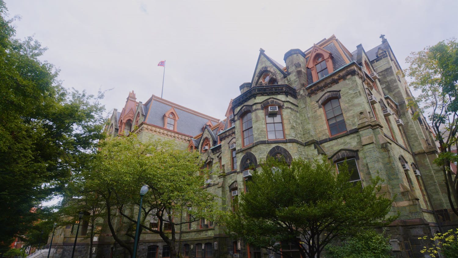 09-22-21 College Hall 2 (Savanna Cohen).jpg