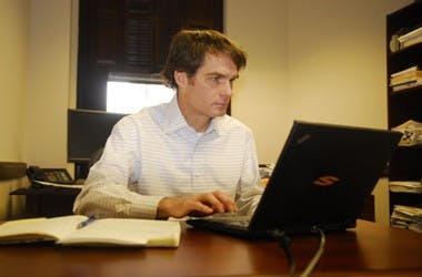 Penn profs weigh in on 'desktop medicine'