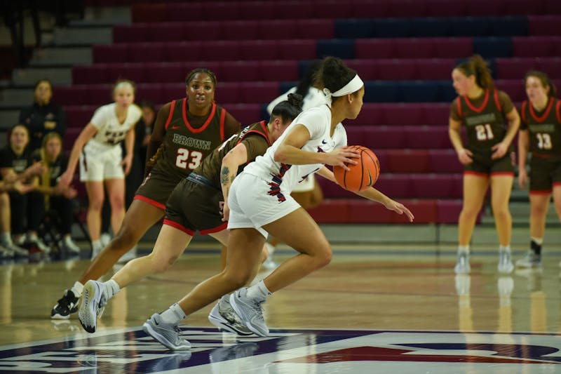 Penn women&#39;s basketball falls in crushing fashion at Brown, fall out of current Ivy Madness status