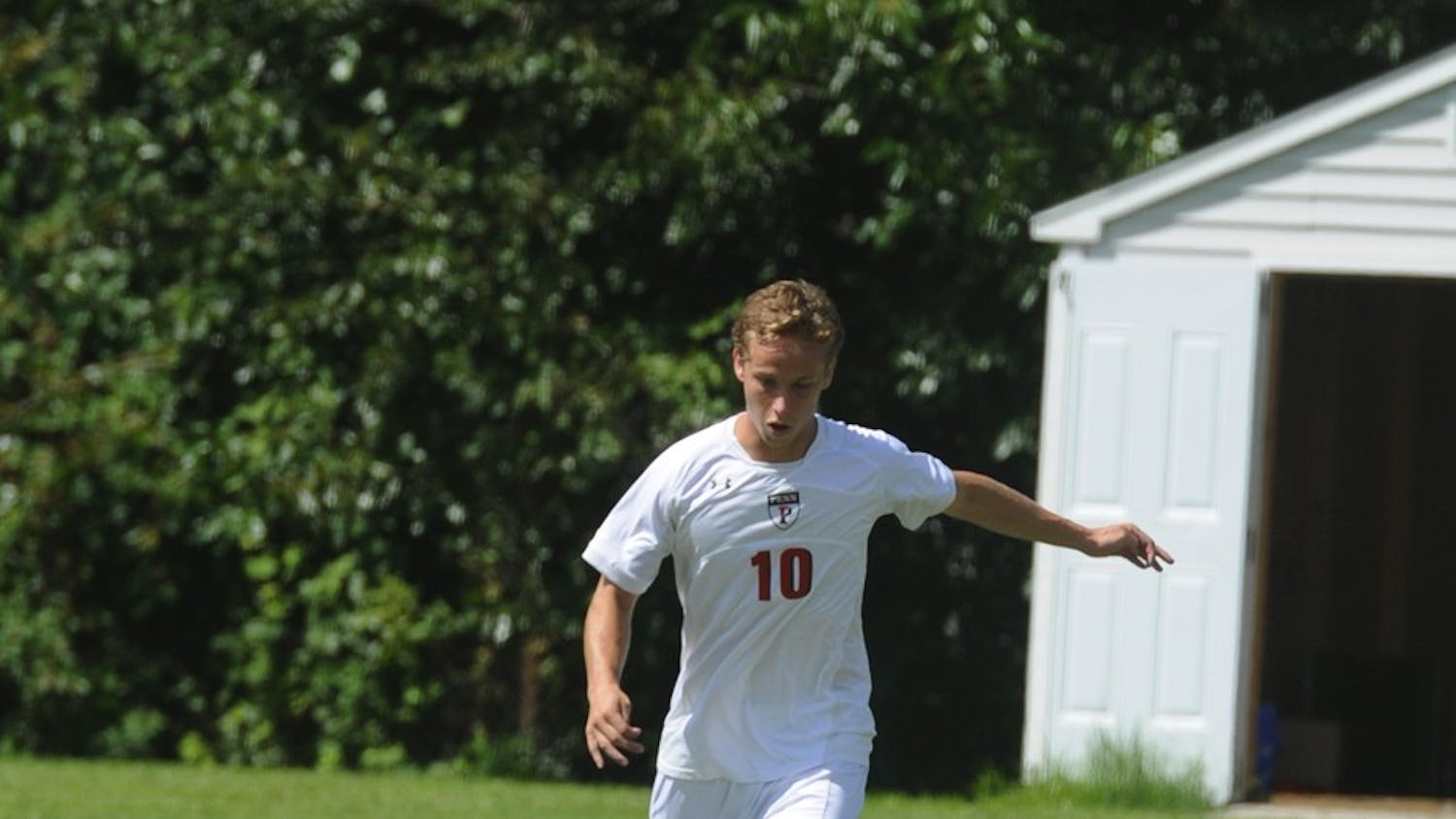 25849_09_09_2012_mens_soccer_v_hartford203f.jpg
