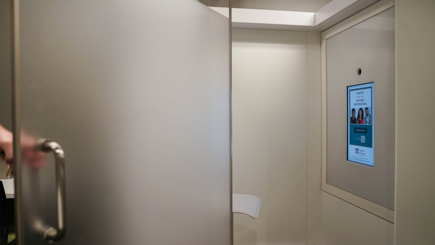 09-13-23 Career Services Photo Booth (Anna Vazhaeparambil).jpg