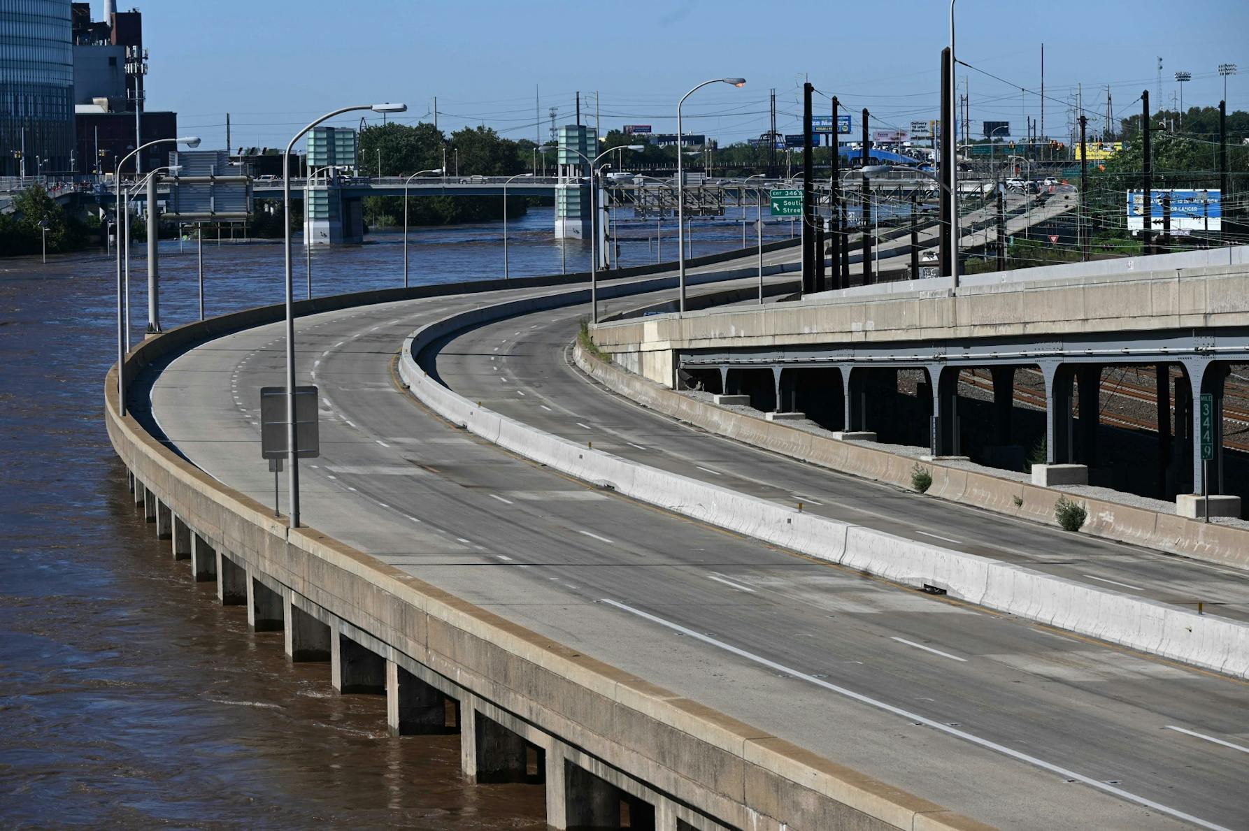 Schuylkill flooding highway