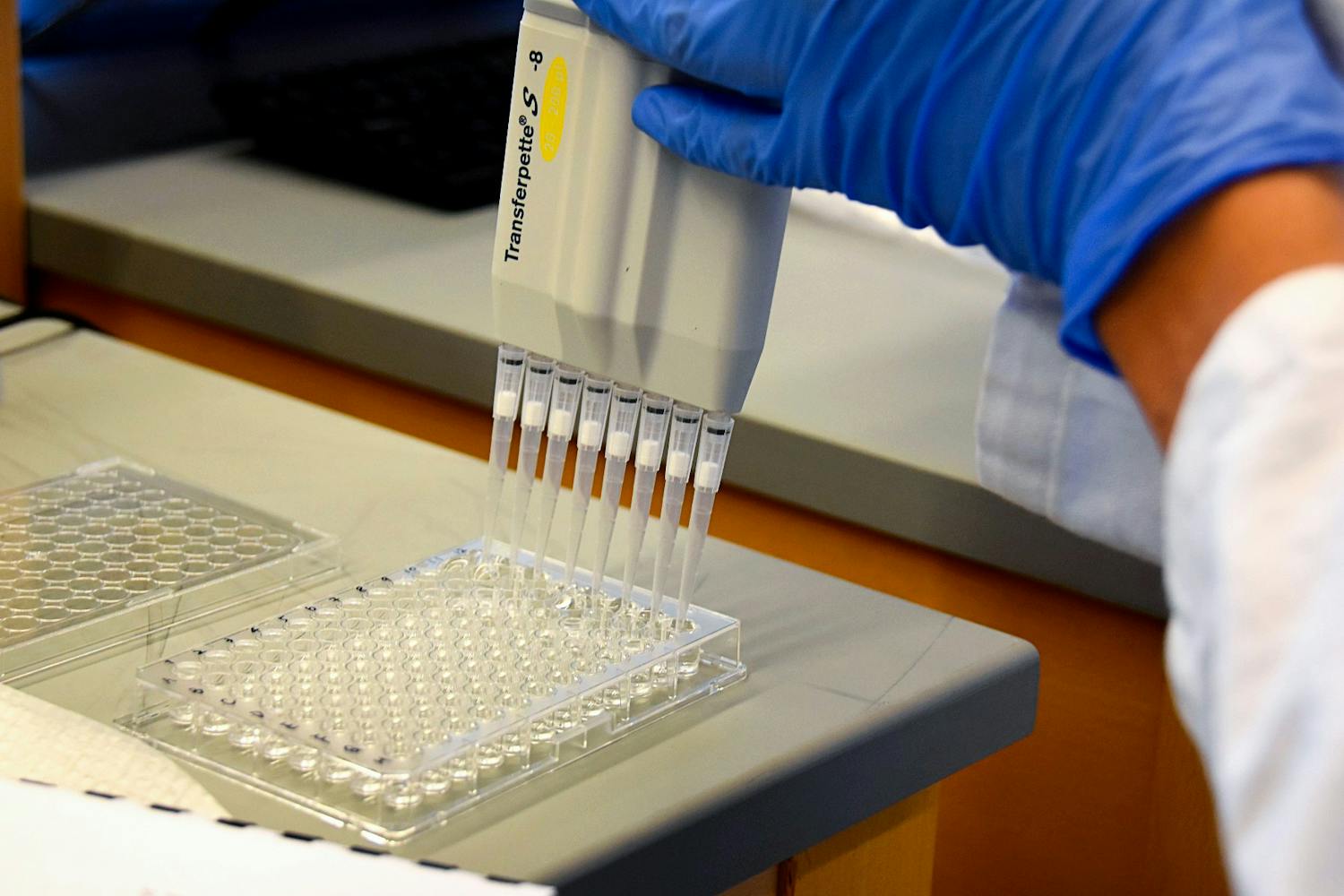 10-6-19 Biology Lab (Melanie Hilman).jpg