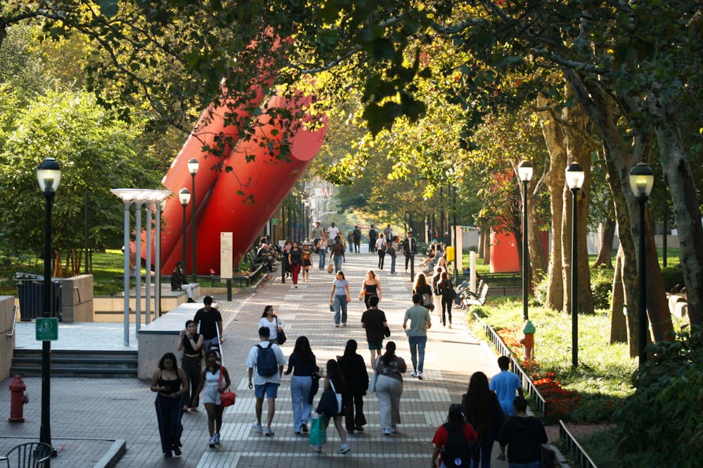 09-28-25 Campus (Hans Bode).jpg