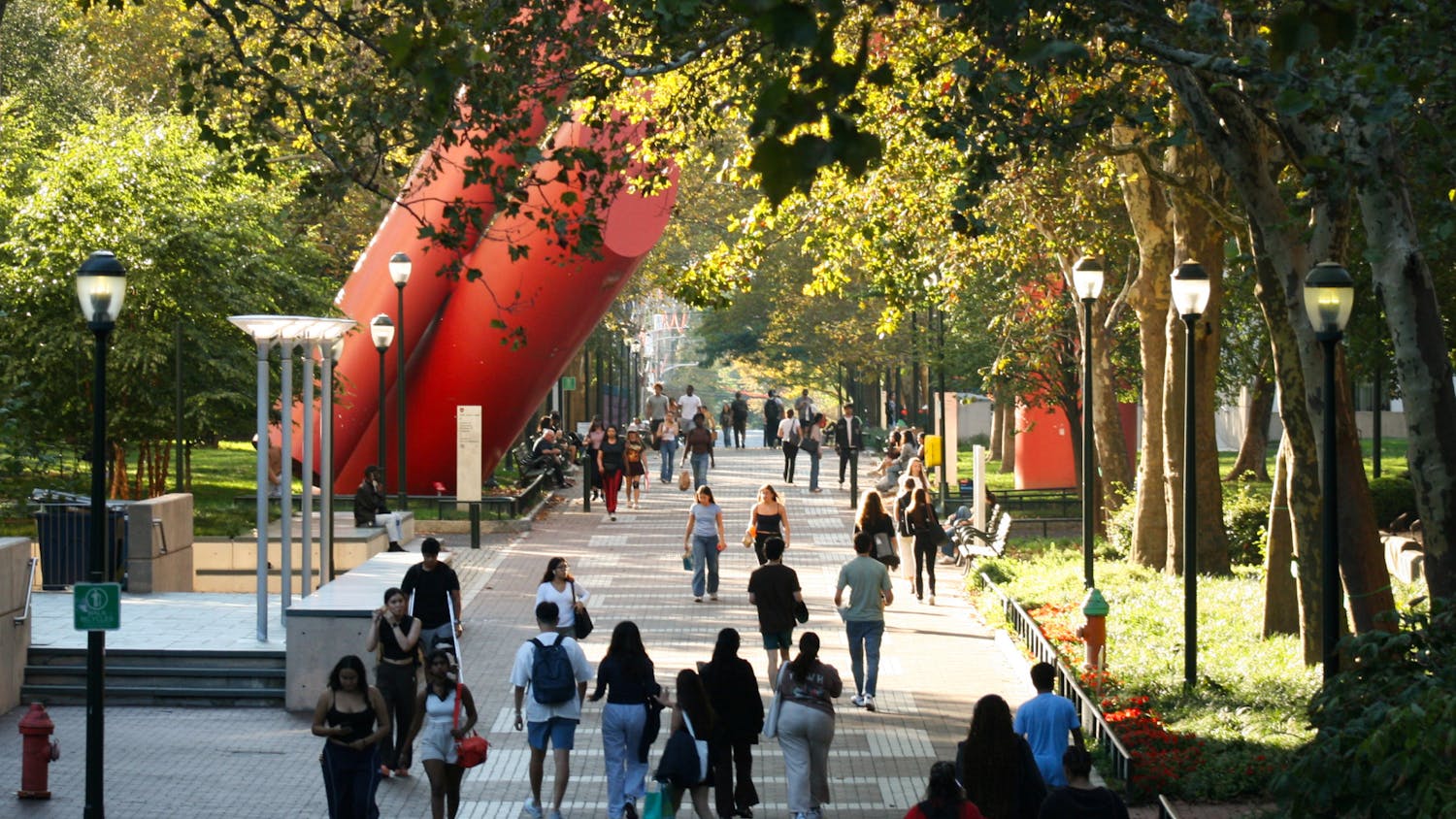 09-28-25 Campus (Hans Bode).jpg