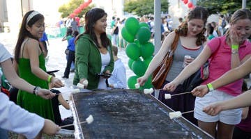 With big shoes to fill, seniors start giving