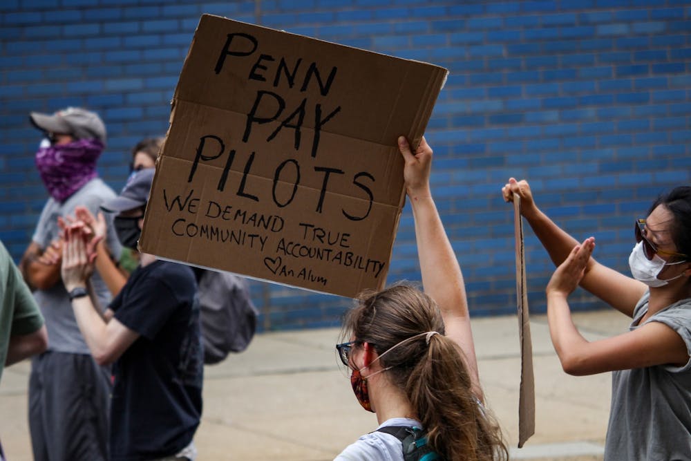 pay-pilots-sign