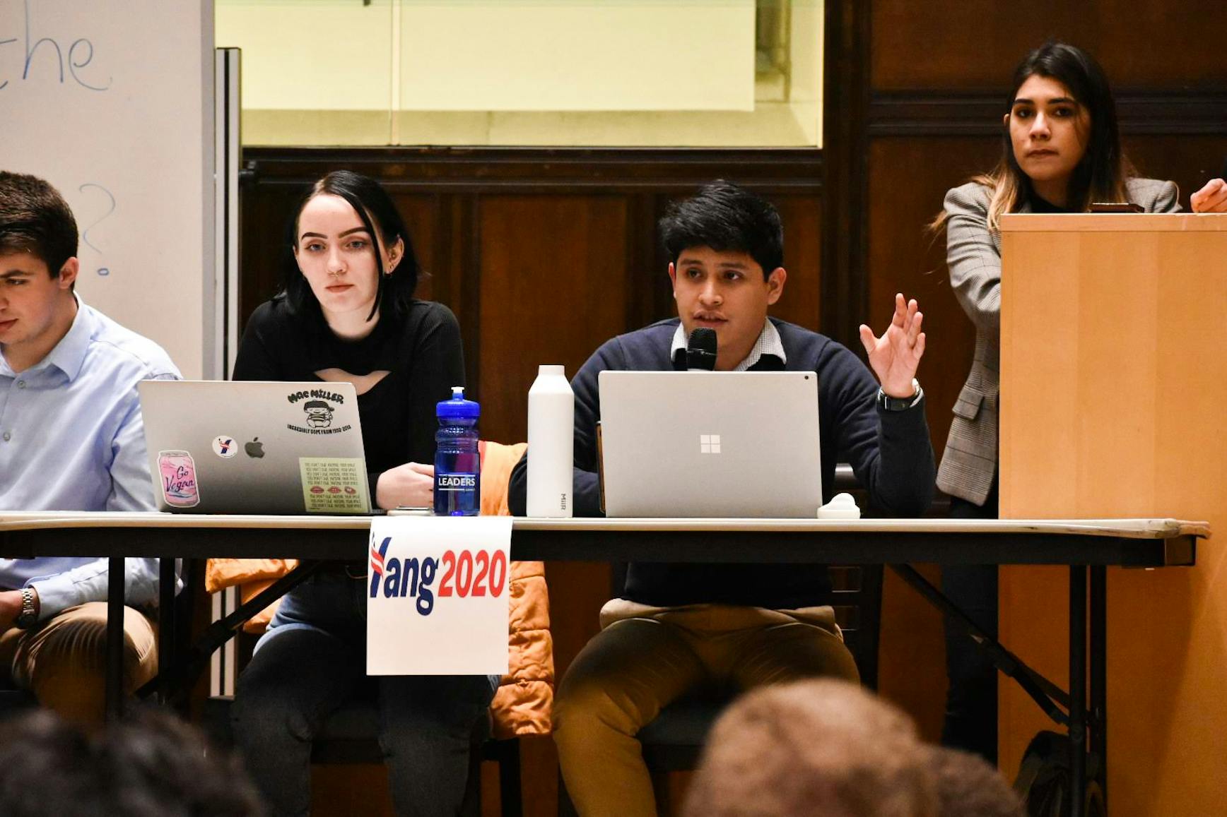Democratic Student Debate 002.jpg