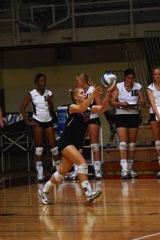 Volleyball | Quakers 'Dig Pink,' think Carr