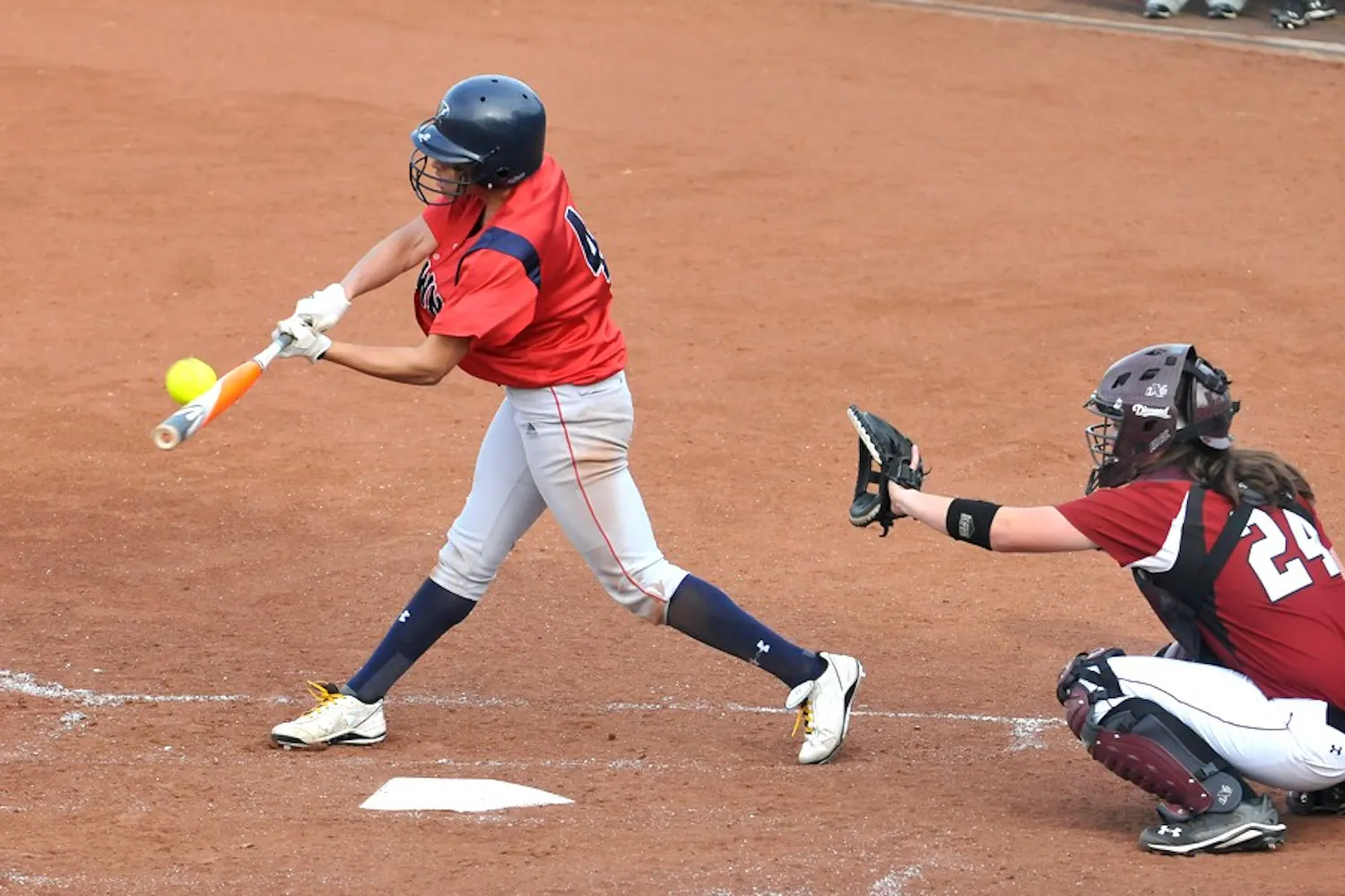 Softball beats Temple in overtime, 4-3.