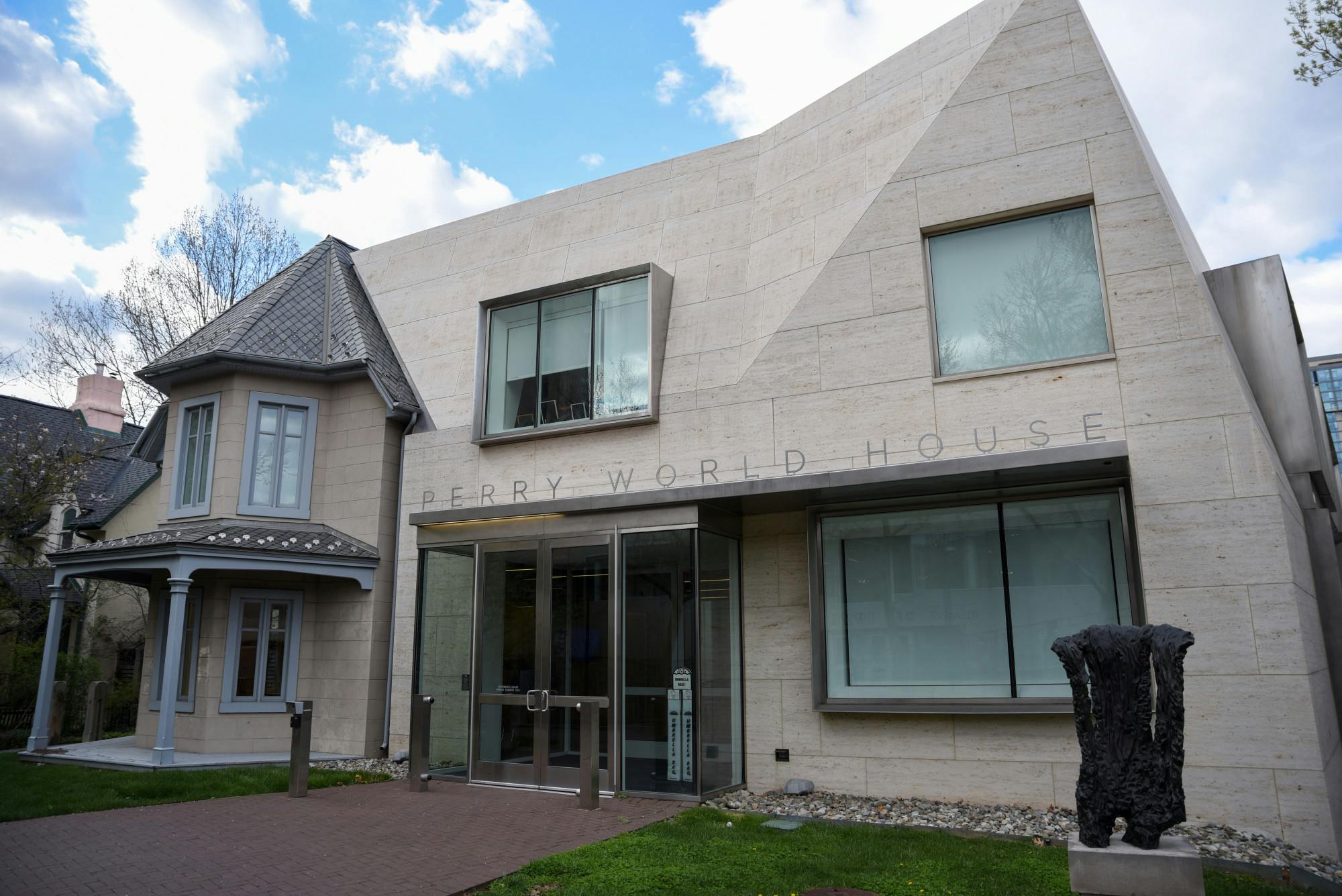 04-13-25 Campus Photowalk (News Photo Desk) (2).jpg