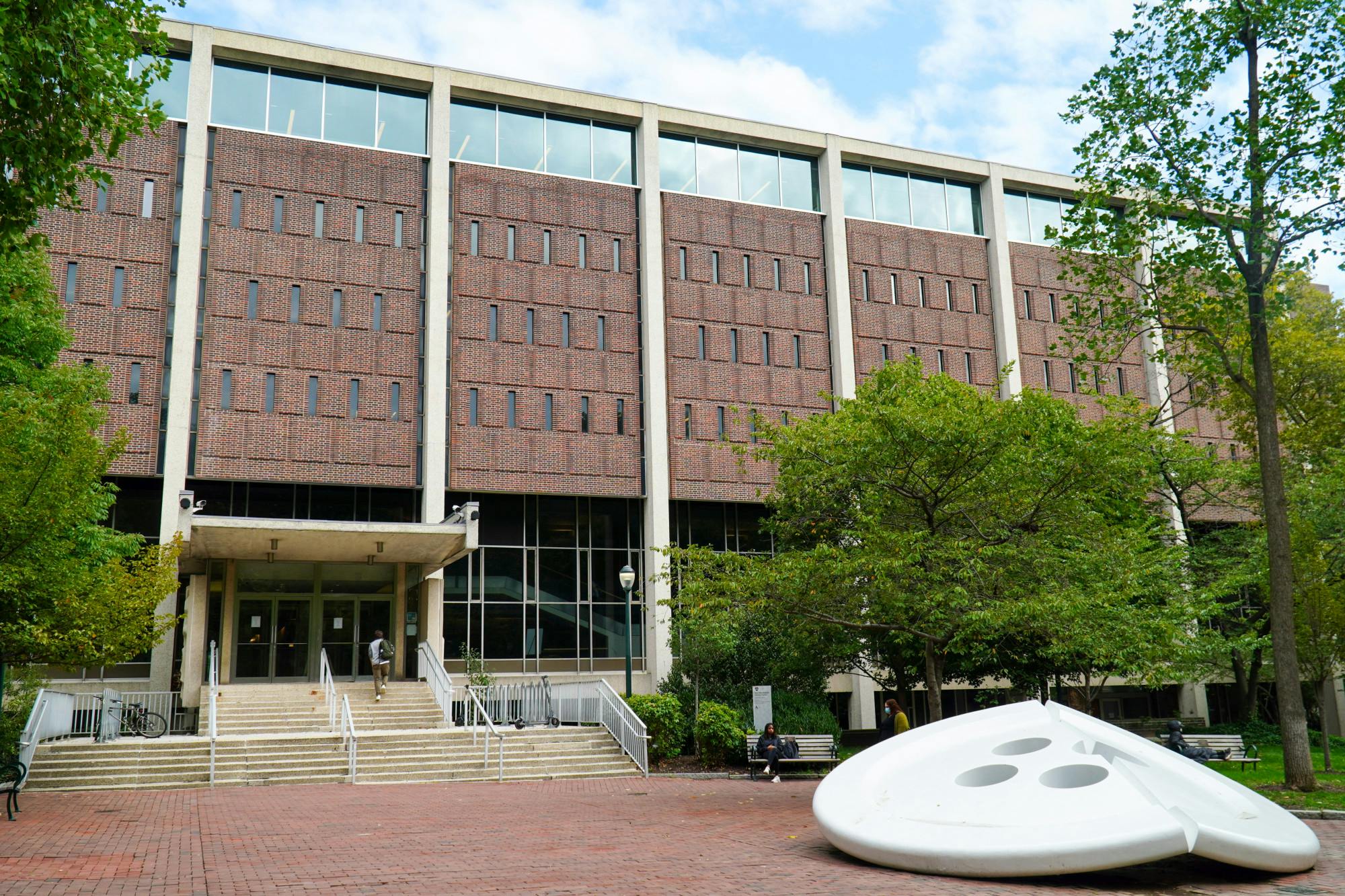 09-27-23 Van Pelt Library (Gabriel Jung)-.jpg
