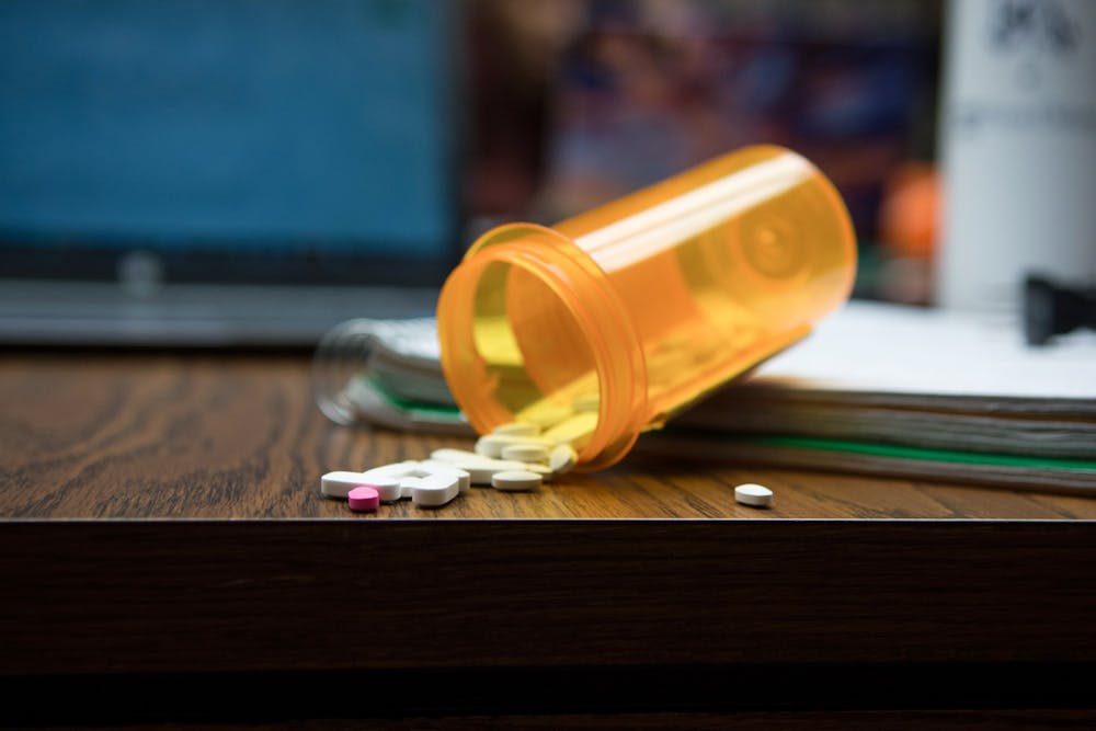 opiods-drugs-pills-addiction-epidemic