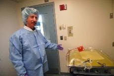 Researchers test HIV therapy in humans