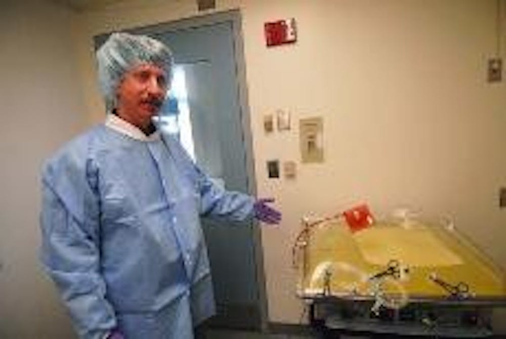 Researchers test HIV therapy in humans