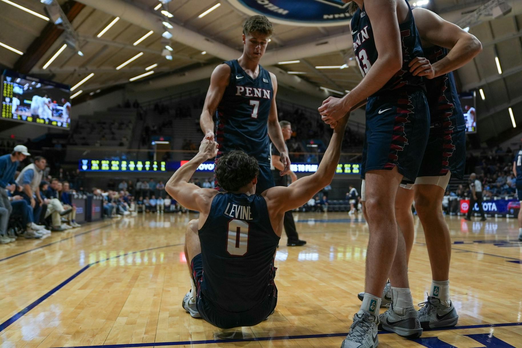 11-19-24 Men's Basketball v Villanova (Weining Ding)-6