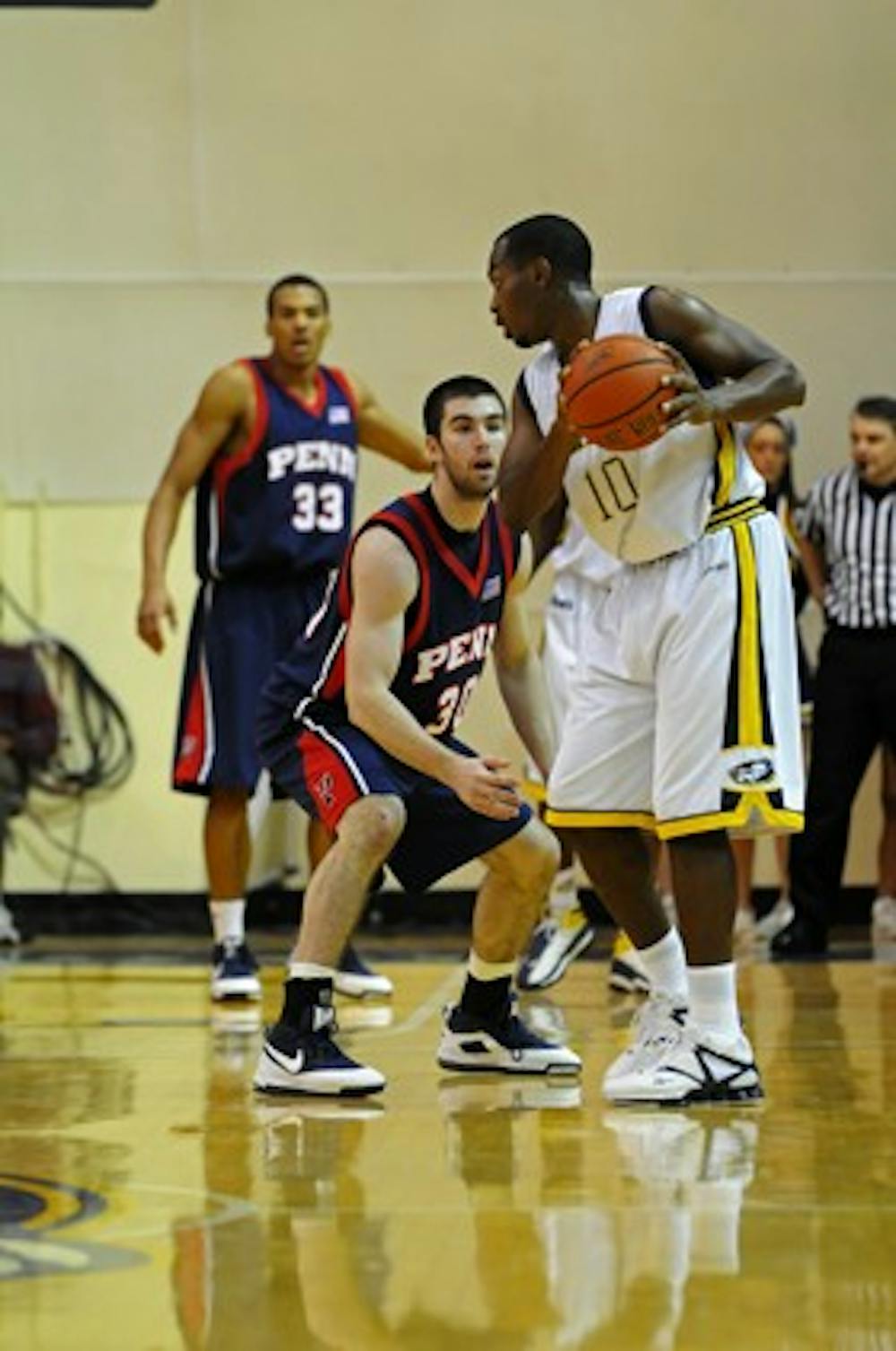 01212009mensbballvlasalle035