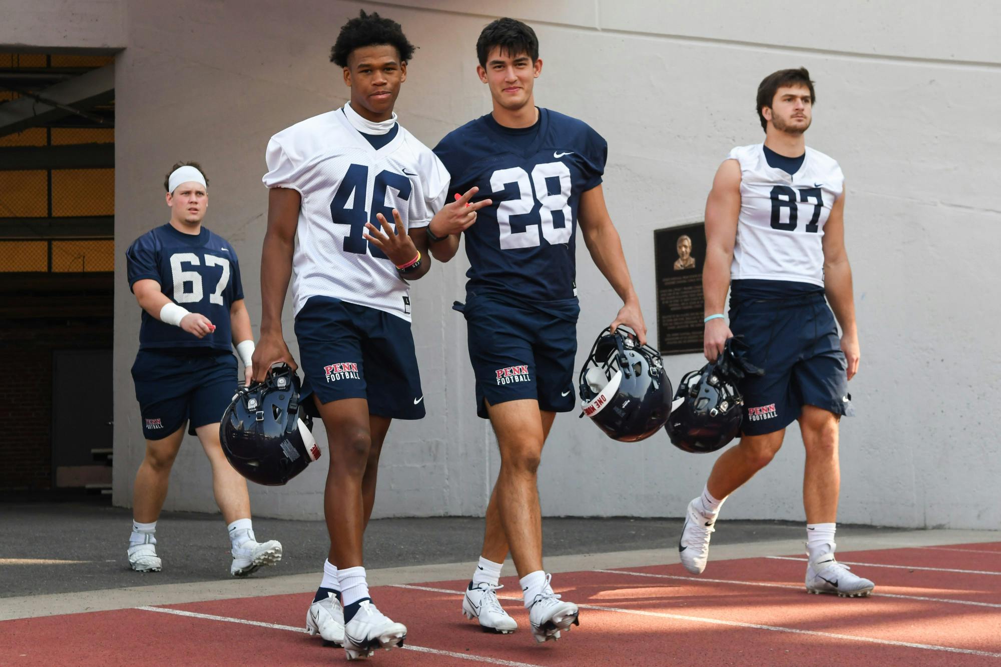 09-09-22 Football Practice Jake Hsu (Anna Vazhaeparambil).jpg
