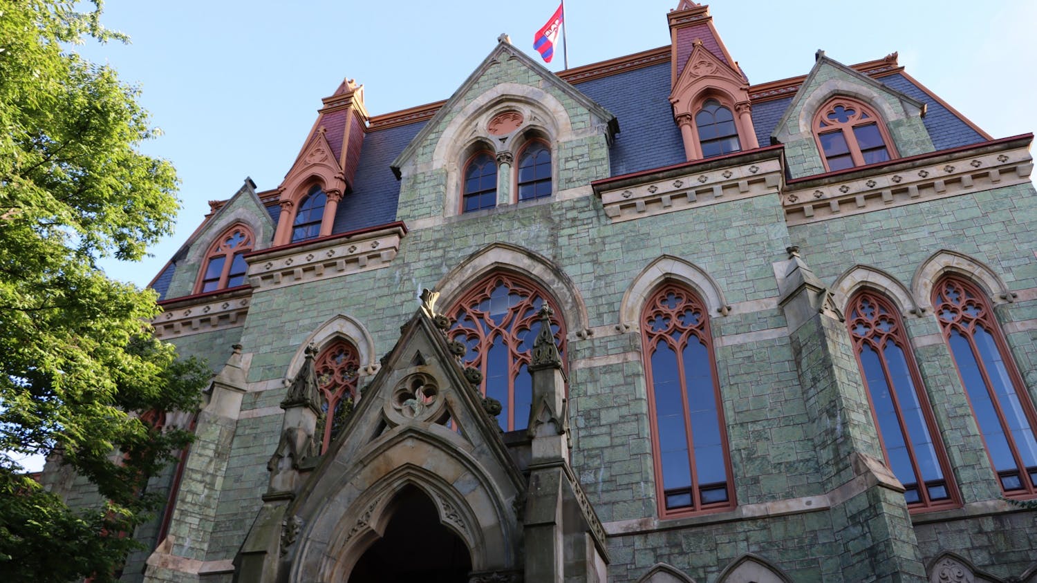 09-20-22 college hall (Savanna Cohen).jpg