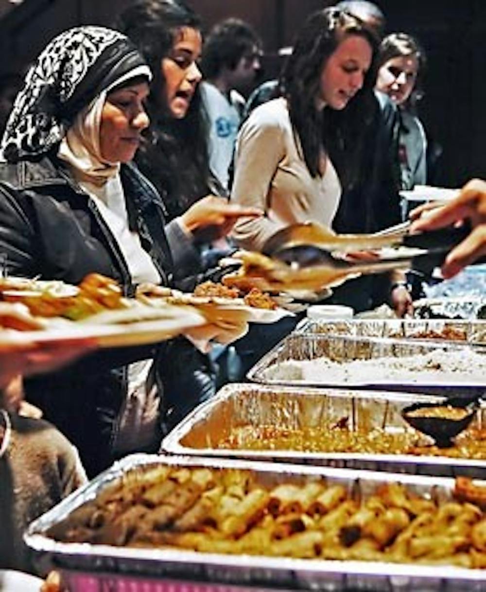 091109_ramadanbanquet0095