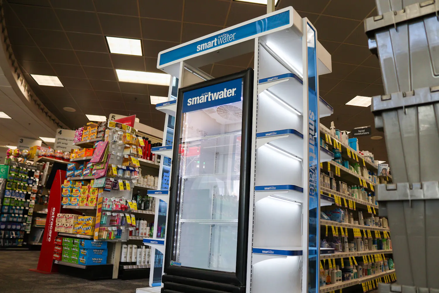 03-26-23 Empty Water Shelves (Abhiram Juvvadi).jpg