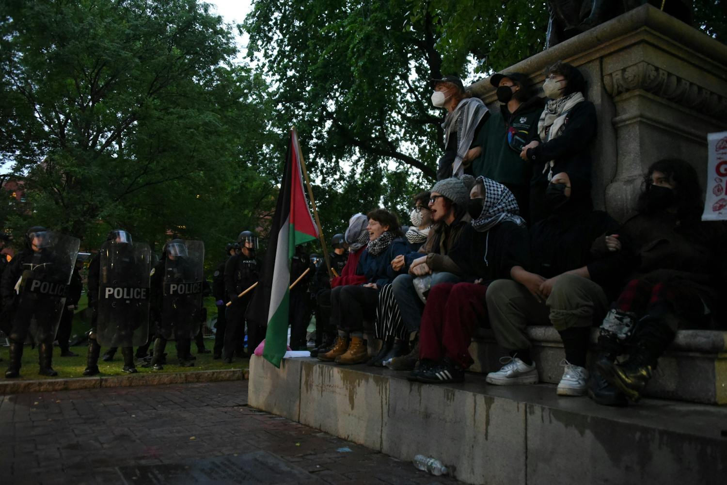 05-10-24 Police at Encampment (Chenyao Liu).jpg