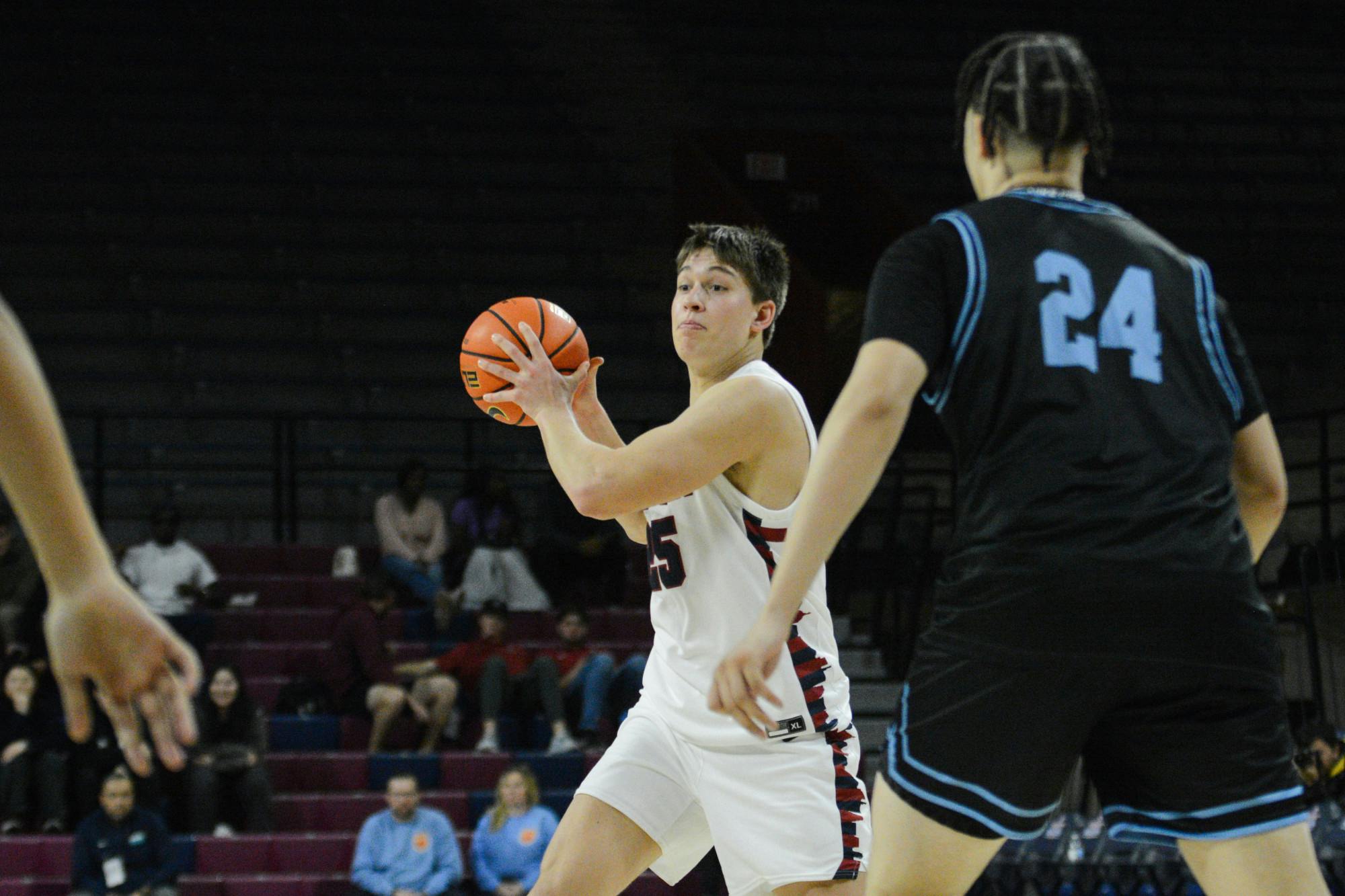 11-06-23 Men's Basketball vs John Jay Augustus Gerhart (Ellie Pirtle).jpg