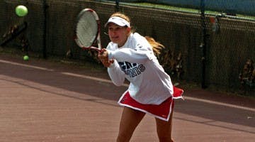 W. Tennis | New and old try to come together