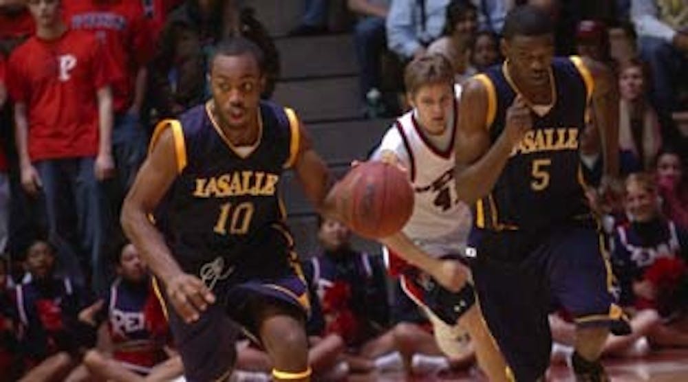 'Clank' not sound of victory for Hoops