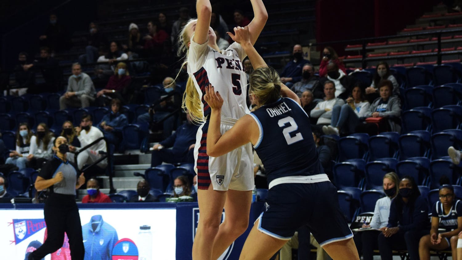 11-22-2021 WBB versus Villanova STINA ALMQVIST (Julia Van Lare).jpg