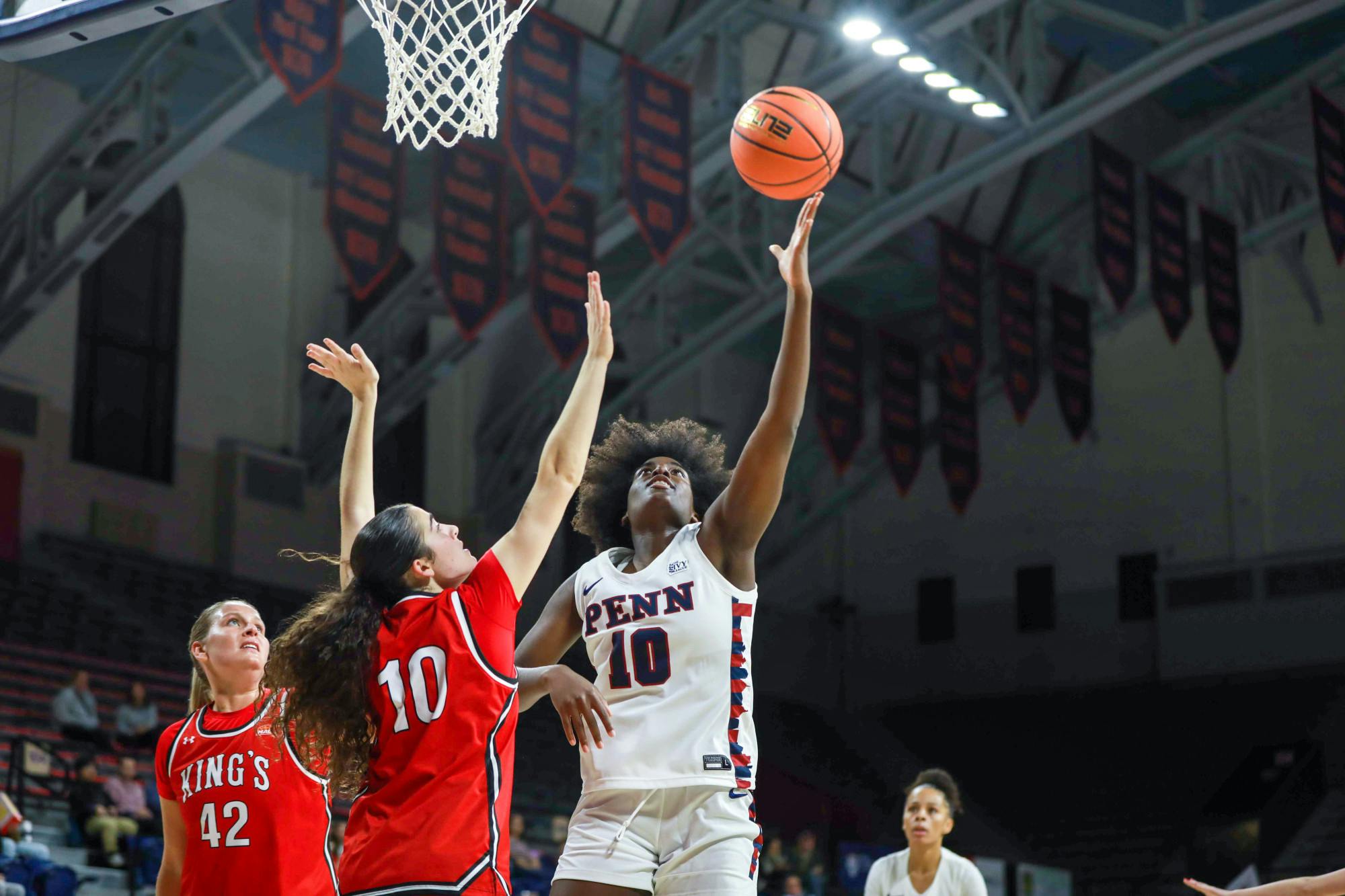 11-7-25 WBB vs Kings (Yaelle De Oliveira)-3.jpg