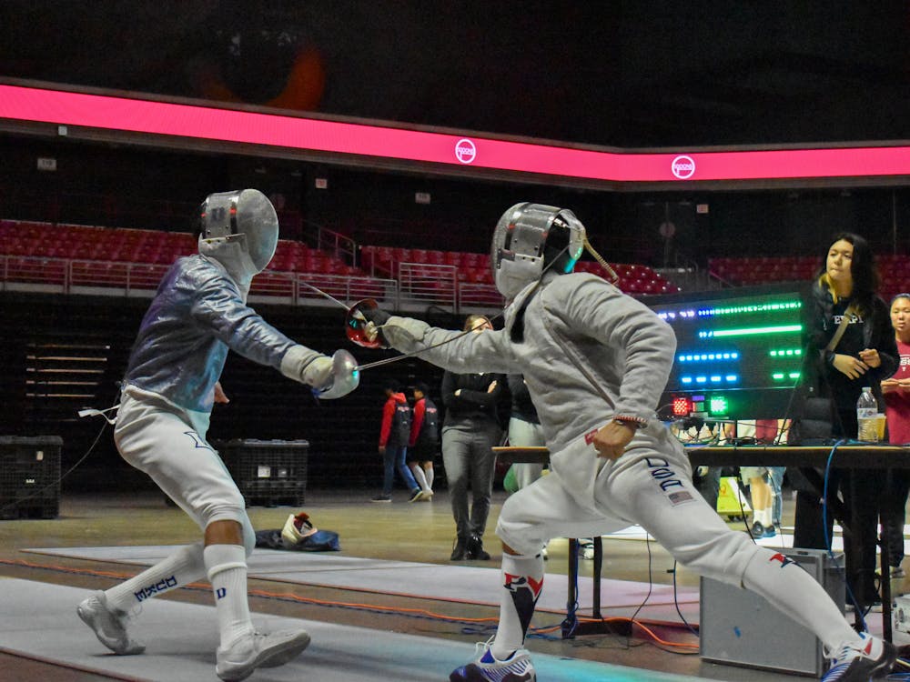 11-05-23 Fencing vs Temple (Grace Hu).jpg